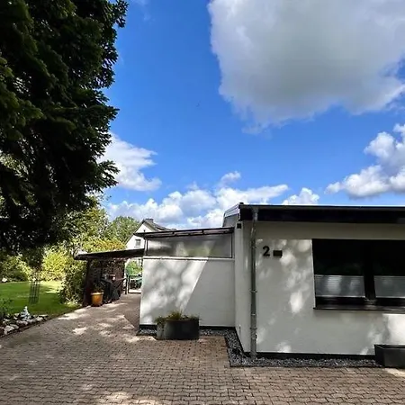 Mittwald Star - Garten Eingezaeunt, Terasse, Familie, Hund Сasa de vacaciones *