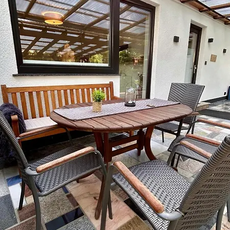 Mittwald Star - Garten Eingezaeunt, Terasse, Familie, Hund Сasa de vacaciones