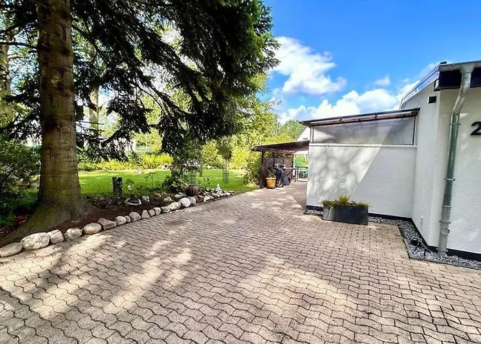 Mittwald Star - Garten Eingezaeunt, Terasse, Familie, Hund Dom wakacyjny Espelkamp-Mittwald