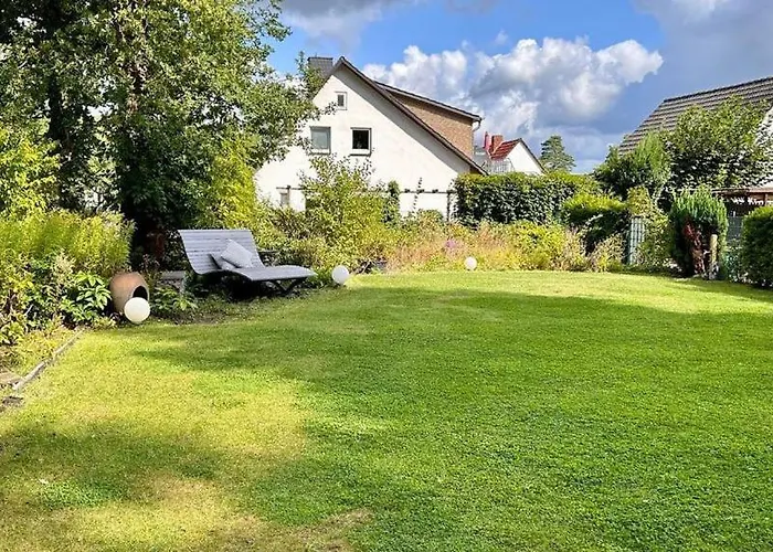 Mittwald Star - Garten Eingezaeunt, Terasse, Familie, Hund * Espelkamp-Mittwald