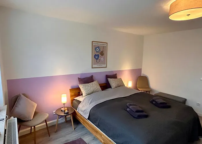 Mittwald Star - Garten Eingezaeunt, Terasse, Familie, Hund * Espelkamp-Mittwald